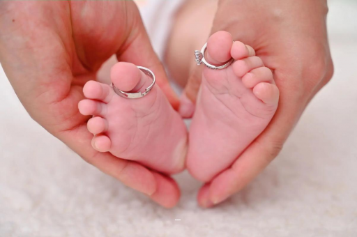 磁县怎么给宝宝称体重